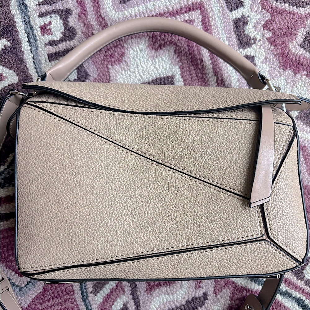 Amazon Puzzle style bag in tan